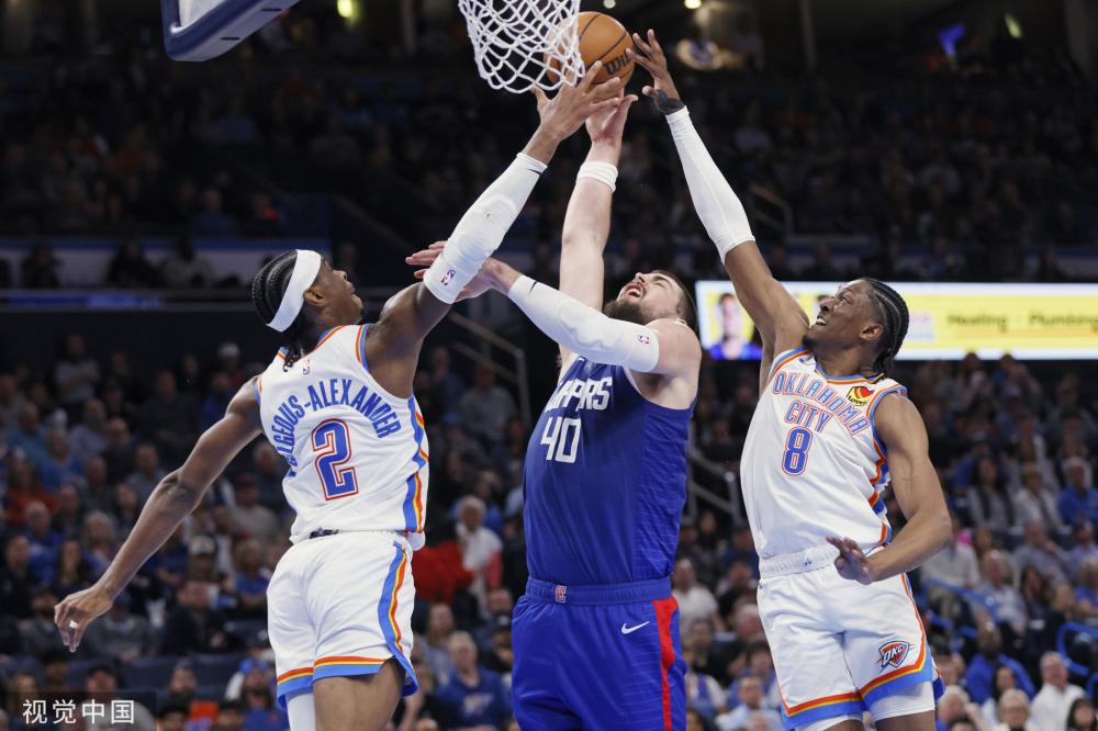 斗争中崛起 斗争中崛起