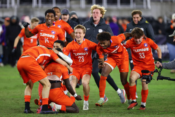 俱乐部必须 俱乐部必须